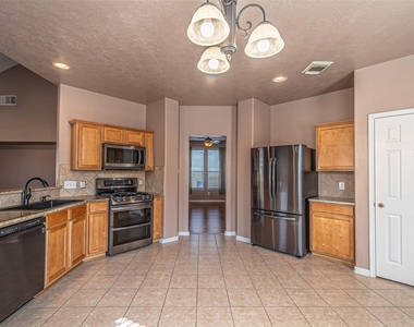7431 Riven Oaks Court - Photo Thumbnail 12