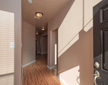 7431 Riven Oaks Court - Photo Thumbnail 4