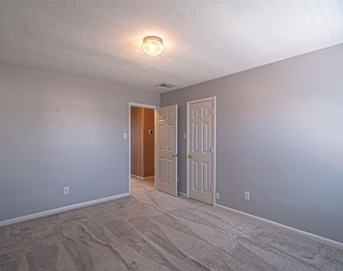 7431 Riven Oaks Court - Photo Thumbnail 39