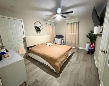 2330 Rusk Street - Photo Thumbnail 10