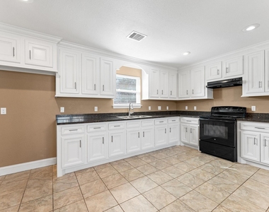 8221 Brockton Street - Photo Thumbnail 11