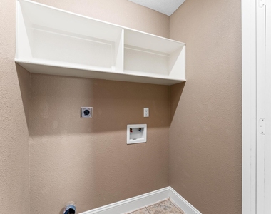 8221 Brockton Street - Photo Thumbnail 12