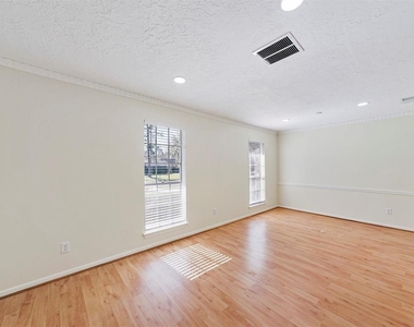 14006 Briarworth Drive - Photo Thumbnail 12