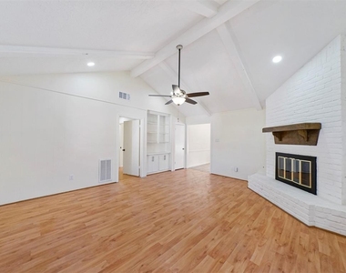 14006 Briarworth Drive - Photo Thumbnail 3