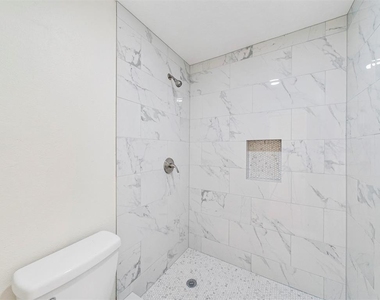 14006 Briarworth Drive - Photo Thumbnail 16