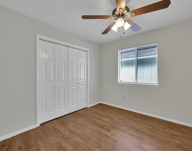 23522 Pebworth Place - Photo Thumbnail 9
