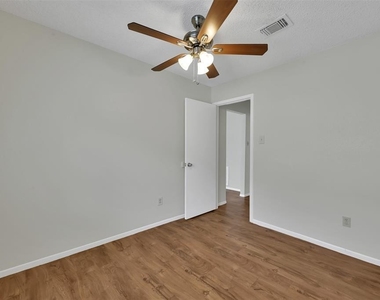 23522 Pebworth Place - Photo Thumbnail 10