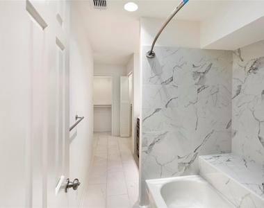 2213 Stanford Street - Photo Thumbnail 11