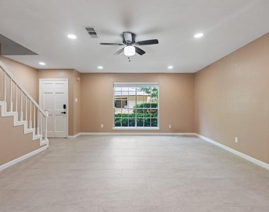 6713 Biggs Court - Photo Thumbnail 9