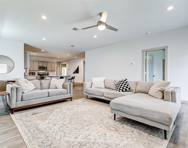 1731 William Scott Street - Photo Thumbnail 19