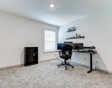 1731 William Scott Street - Photo Thumbnail 14