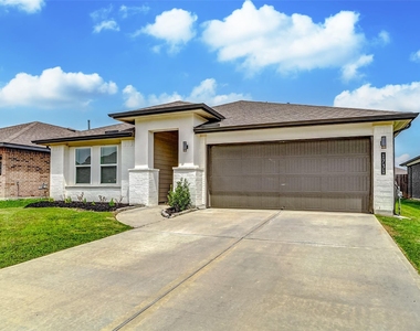 1731 William Scott Street - Photo Thumbnail 2