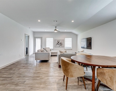 1731 William Scott Street - Photo Thumbnail 16
