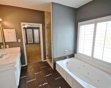 5802 Sage River Court - Photo Thumbnail 19