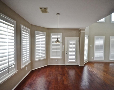 5802 Sage River Court - Photo Thumbnail 14
