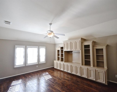 5802 Sage River Court - Photo Thumbnail 21