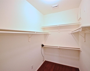 5802 Sage River Court - Photo Thumbnail 20