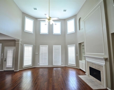 5802 Sage River Court - Photo Thumbnail 8