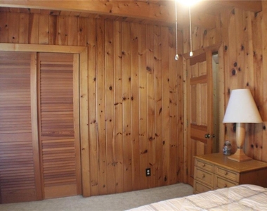 3045 Yorkshire Drive - Photo Thumbnail 20