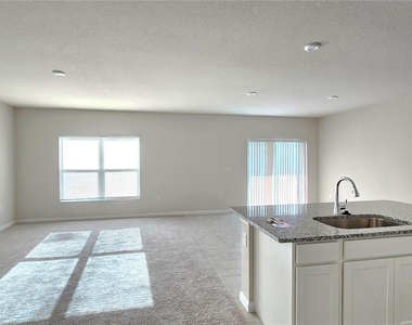 347 Biltmore Boulevard - Photo Thumbnail 8
