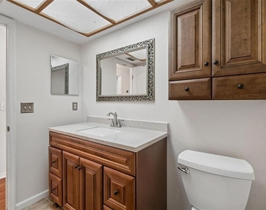 2620 Giant Place - Photo Thumbnail 40
