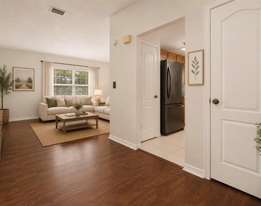 2620 Giant Place - Photo Thumbnail 5