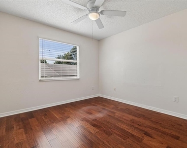 2620 Giant Place - Photo Thumbnail 35