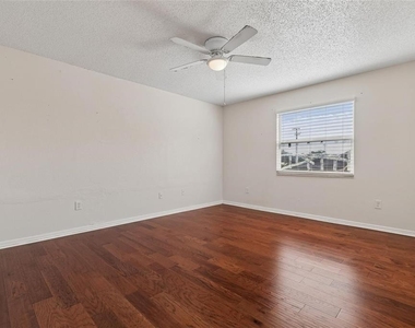 2620 Giant Place - Photo Thumbnail 38