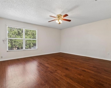 2620 Giant Place - Photo Thumbnail 28