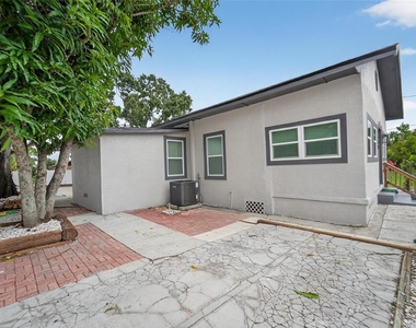 2525 W Beach Street - Photo Thumbnail 38