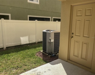 8511 Trail Wind Drive - Photo Thumbnail 23