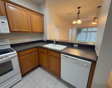 8511 Trail Wind Drive - Photo Thumbnail 5