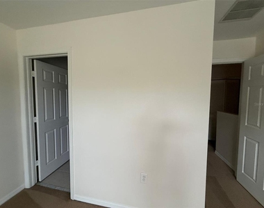 8511 Trail Wind Drive - Photo Thumbnail 14