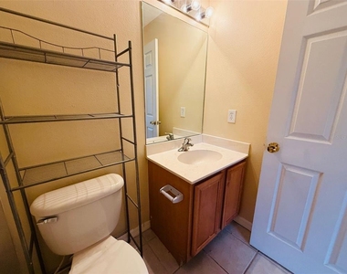8533 Trail Wind Drive - Photo Thumbnail 20