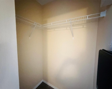 8533 Trail Wind Drive - Photo Thumbnail 19
