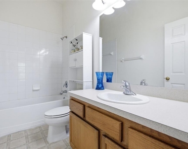 4132 Bismarck Palm Drive - Photo Thumbnail 20