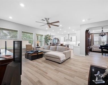 18308 Leafmore Street - Photo Thumbnail 15