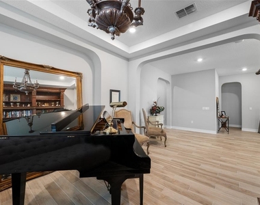 18308 Leafmore Street - Photo Thumbnail 12
