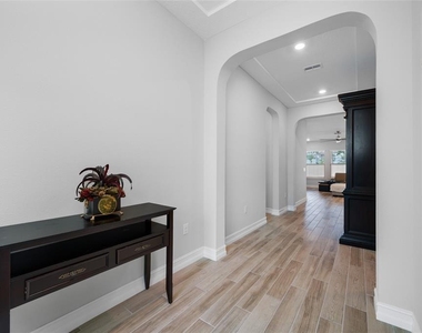 18308 Leafmore Street - Photo Thumbnail 8