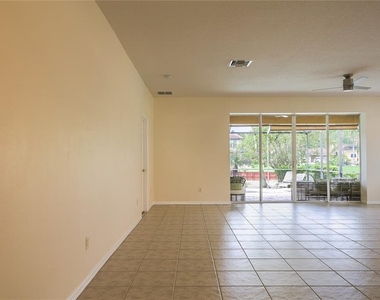18014 Java Isle Drive - Photo Thumbnail 3