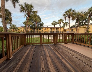 7501 Gallineta Court - Photo Thumbnail 35