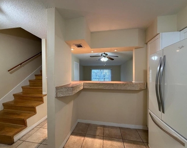 7501 Gallineta Court - Photo Thumbnail 29
