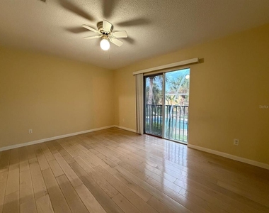 7501 Gallineta Court - Photo Thumbnail 9