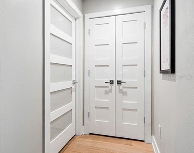 1120 E Kennedy Boulevard - Photo Thumbnail 16