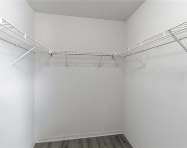 2110 Laindale # Place - Photo Thumbnail 30