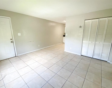 2205 Irene Street - Photo Thumbnail 3