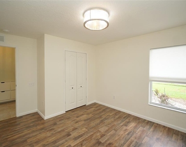 5225 Algerine Place - Photo Thumbnail 2