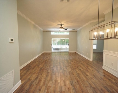 5225 Algerine Place - Photo Thumbnail 3