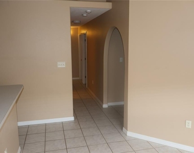 3311 W Marcum Street - Photo Thumbnail 12
