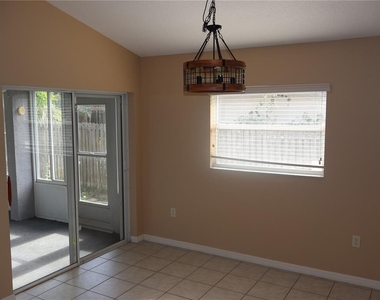 3311 W Marcum Street - Photo Thumbnail 11